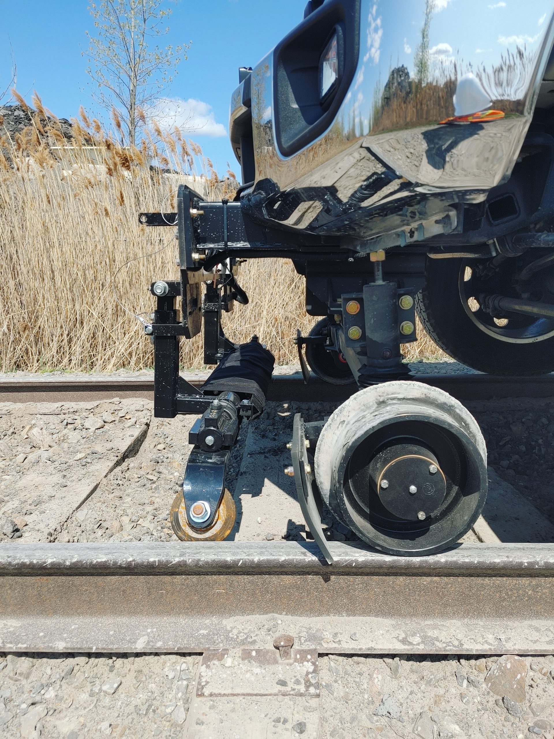 Close up, side view image of Andian's Mechanical Gauge used for track geometry inspections. 